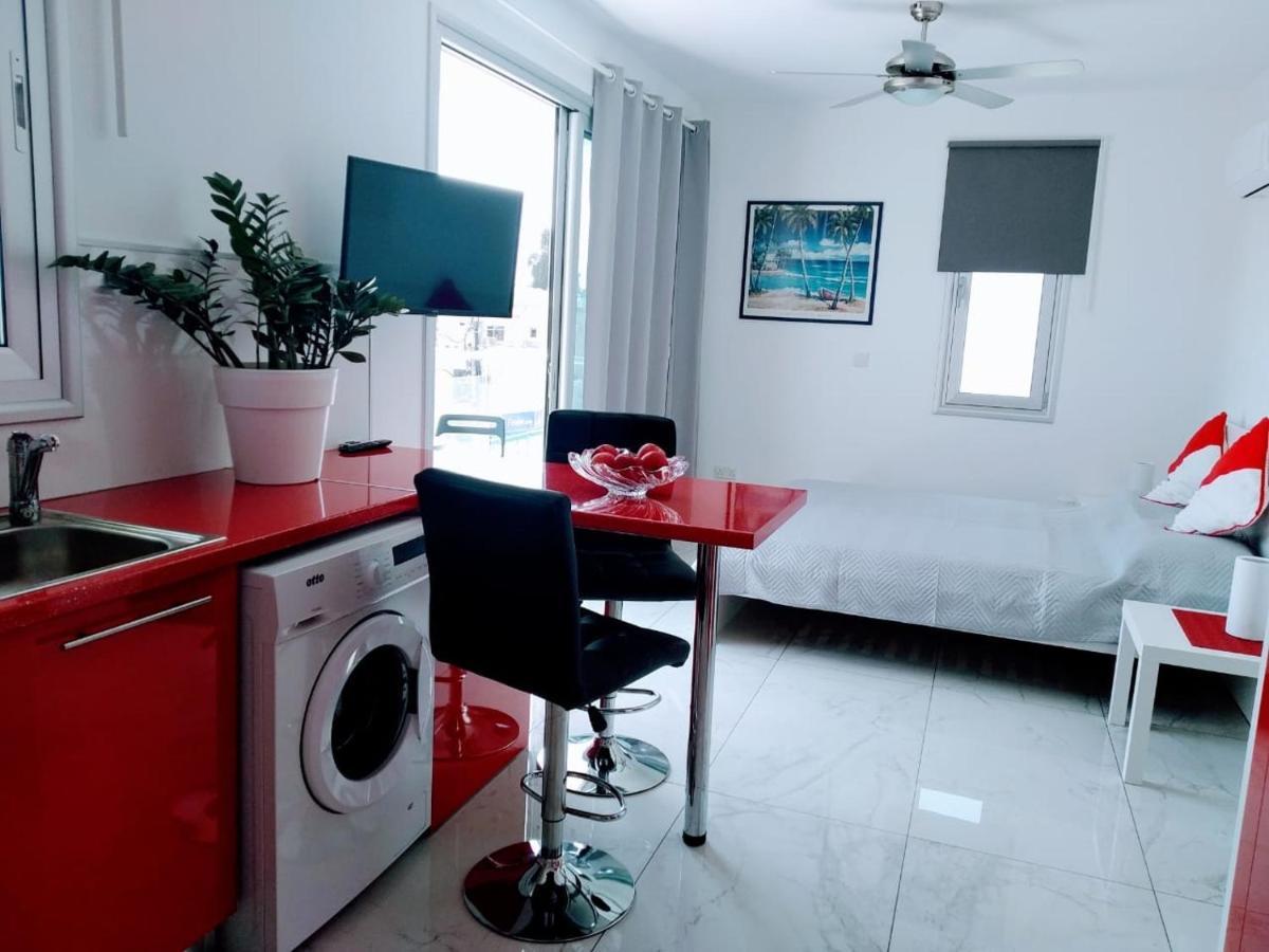 Dream- Downtown-Studios Paphos Exterior foto